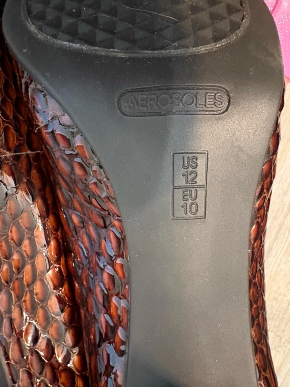 Tortoise Shell Patterned Pointy Kitten Heels - Picture 5 of 5